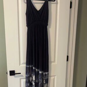 Casual Navy and White Maxi Dress